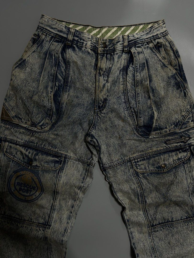 Vintage buggle boy baggy pants (authentic) (Category: Jeans) located in Trece Martires City. Submitted by flip_flips (Listing ID 1465788646, Image 2). Description: Vintage buggle boy baggy pants (authentic) -Dimes: 34 waist 43 length 15 tigh 8.5 leg open -Excellent condition -9.5/10 color rate -issue; need wash.