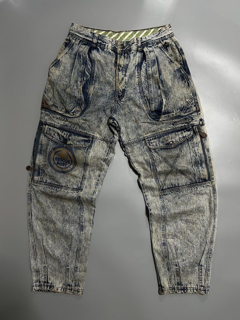 Vintage buggle boy baggy pants (authentic) (Category: Jeans) located in Trece Martires City. Submitted by flip_flips (Listing ID 1465788646, Image 1). Description: Vintage buggle boy baggy pants (authentic) -Dimes: 34 waist 43 length 15 tigh 8.5 leg open -Excellent condition -9.5/10 color rate -issue; need wash.