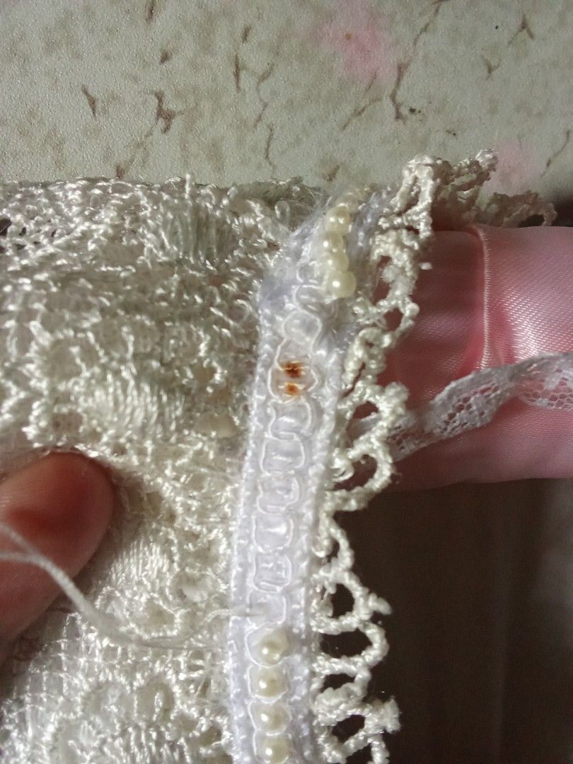 Vintage Cecil Mcbee white batwing top (Category: Blouses) located in Meycauayan. Submitted by midori021 (Listing ID 1465845876, Image 3). Description: M on tag pit to pit:18 can stretch to 22 length:24 waist band:18-20 with flaws -missing beads -rustic stains -loose waist bands but unnoticeable naman po (kindly check pics for the flaws) also kinda old na ang buttons and loosely sewn, but can fix this naman before shipping. no lp po sf c/o buyer f