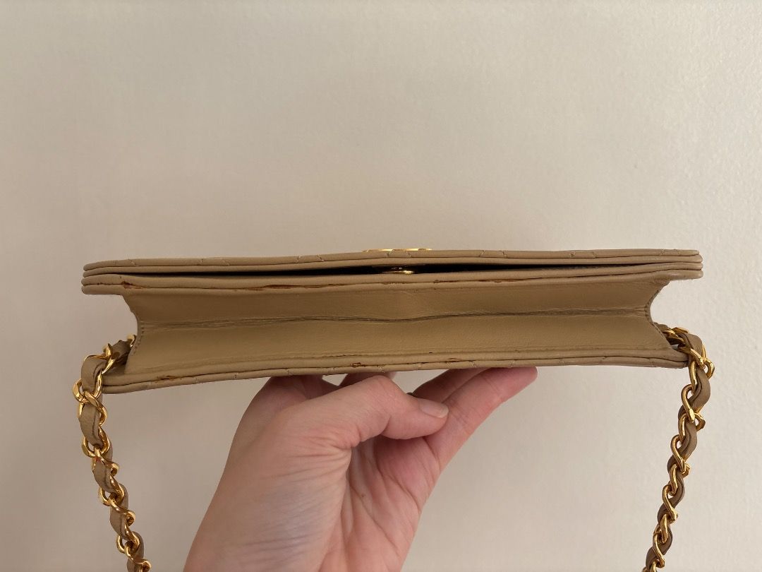 Vintage Chanel Single Flap bag (Category: Luxury Bags & Wallets) located in Quezon City. Submitted by icecreammonster (Listing ID 1465838657, Image 3). Description: Chanel Vintage Single Flap bag Shoulder bag style Beige, GHW Lambskin Comes with dustbag but no more card Guaranteed authentic .