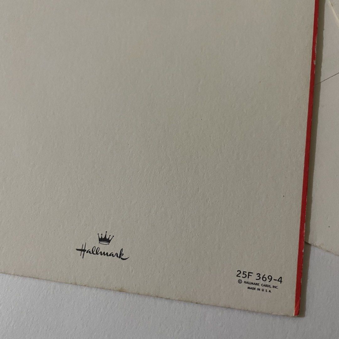 Vintage Hallmark Greeting Card (Category: Other Stationery & Craft) located in Butuan. Submitted by paperlueur (Listing ID 1465845892, Image 3). Description: .