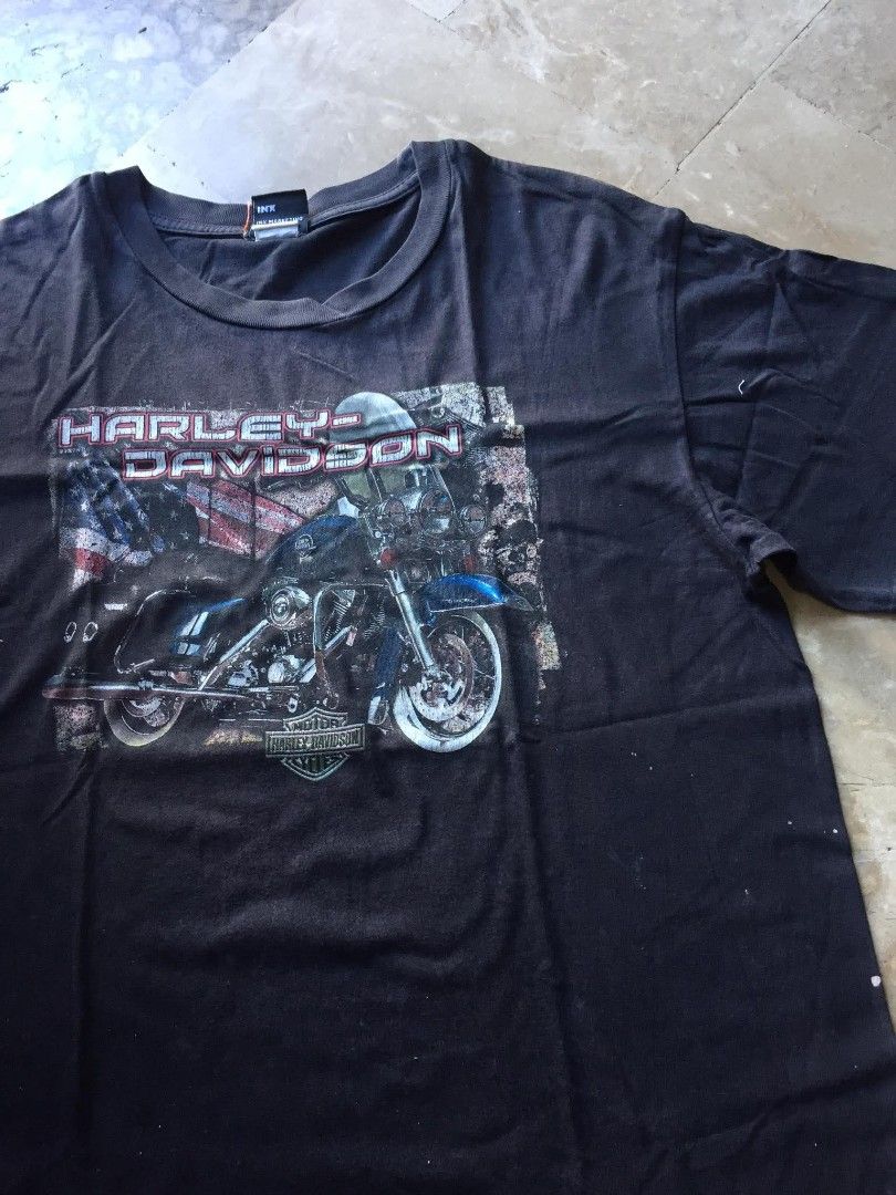 Vintage Harley Davidson Beaters Tshirt (Category: Tshirts & Polo Shirts ) located in Naga. Submitted by bonethugz1822 (Listing ID 1465922247, Image 2). Description: Good condition Fade stains beaters No pen/moth holes Colorate 8/10 400+sf.