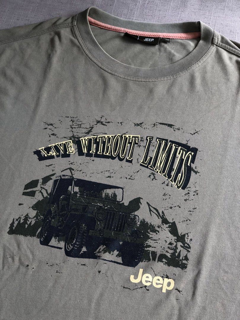 VINTAGE JEEP TSHIRT LIMITED EDITION (Category: Tshirts & Polo Shirts ) located in Tarlac. Submitted by jds_thrift (Listing ID 1465794295, Image 3). Description: 𝗝𝗘𝗘𝗣 “𝘓𝘪𝘷𝘦 𝘞𝘪𝘵𝘩𝘰𝘶𝘵 𝘓𝘪𝘮𝘪𝘵𝘴” — 𝘝𝘪𝘯𝘵𝘢𝘨𝘦 𝘋𝘦𝘴𝘪𝘨𝘯 𝗧𝗔𝗚: JEEP SINCE 1941 𝗖𝗢𝗡𝗗𝗜𝗧𝗜𝗢𝗡: 9.5/10 𝗦𝗜𝗭𝗘: XXL 𝗠𝗘𝗔𝗦𝗨𝗥𝗘𝗠𝗘𝗡𝗧𝗦: L 32.5” × W 24” 💸 𝗠𝗜𝗡𝗘: ₱300.
