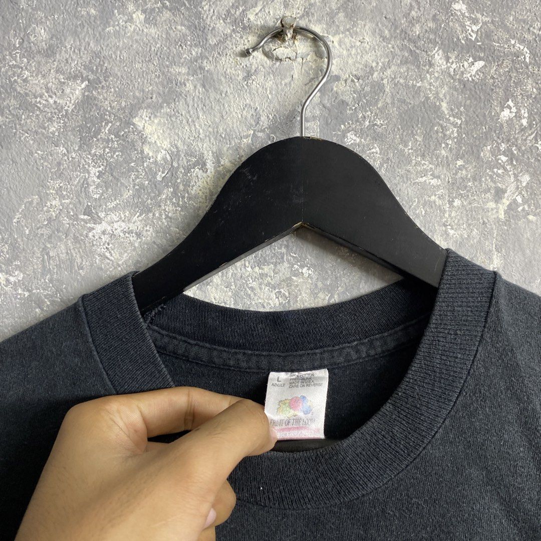 Vintage NBA San Antonio Spurs (Category: Tshirts & Polo Shirts ) located in Pasig City. Submitted by lumangkamisa (Listing ID 1465919725, Image 3). Description: Large, single stitch Chopped hem, blue stain sa sleeve.