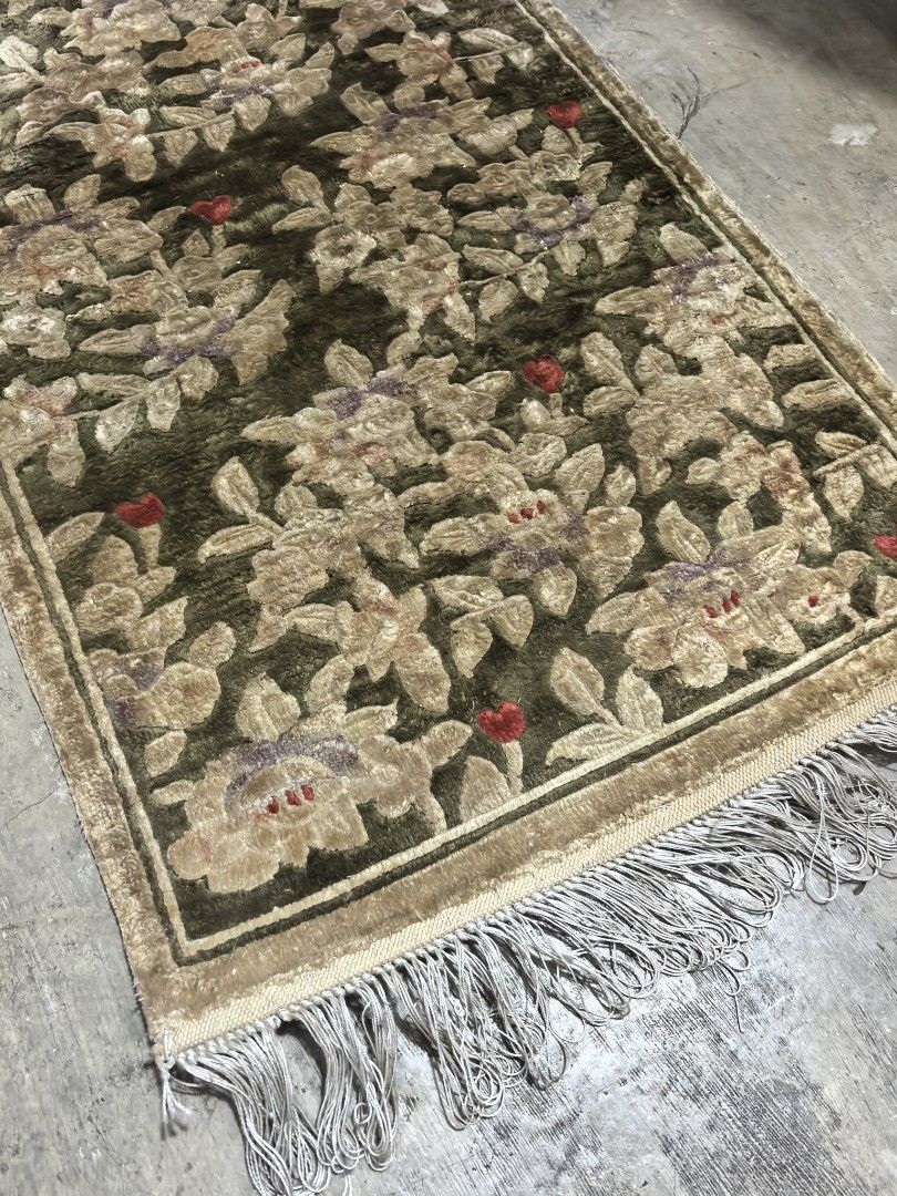 Vintage Oriental Wool Rug (Category: Carpets, Mats & Flooring) located in Quezon City. Submitted by vintagespektroom (Listing ID 1465928739, Image 2). Description: Vintage Oriental Wool Rug from Japan In excellent condition 100cm x 57cm Price 2,500 For inquiries, message or call me at 09171548596 Quezon City area Shipping at buyer's expense Mode of payment : Gcash/COD/Bank transfer For inquiries, message or call me at 09171548596 Quezon City area
