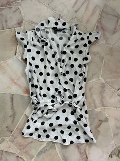 (Category: ) located in . Submitted by angelswearsecondhand (Listing ID 1465819596, Image 1). Description: .