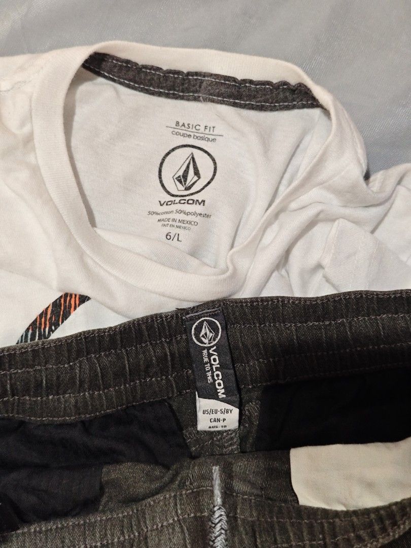 Volcom Kids Set (Category: Babies & Kids Fashion) located in Imus. Submitted by eykc01 (Listing ID 1465794947, Image 2). Description: Excellent 6-7yo.