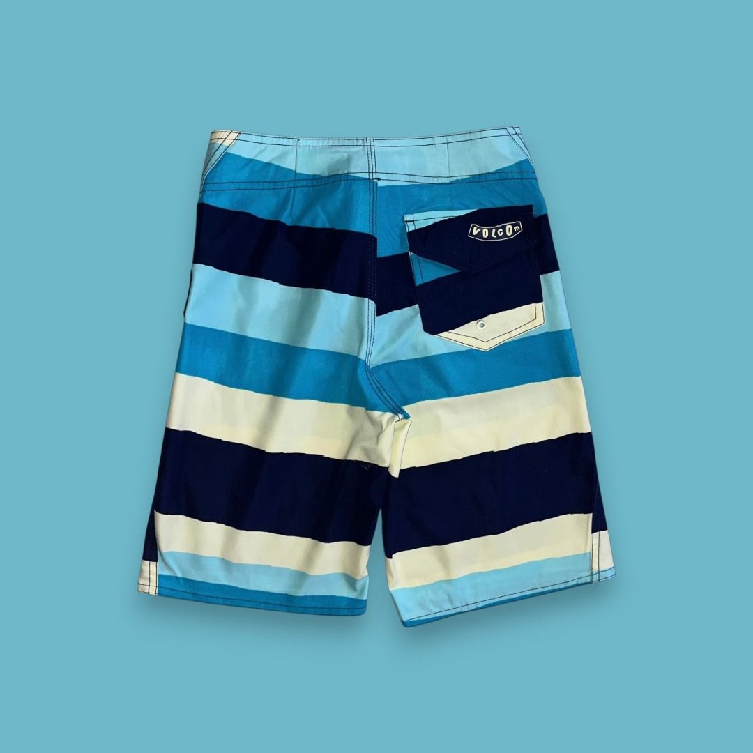 VOLCOM STRIPE BOARD SHORTS (Category: Swim Trunks & Board Shorts) located in Quezon. Submitted by ejay.thrift.clothes (Listing ID 1465826156, Image 2). Description: SMALL 25 X 18 NO ISSUE COLOR RATE: 10/10 AS NEW CONDITION FRESHLY WASHED, IRONED READY TO WEAR # 444.