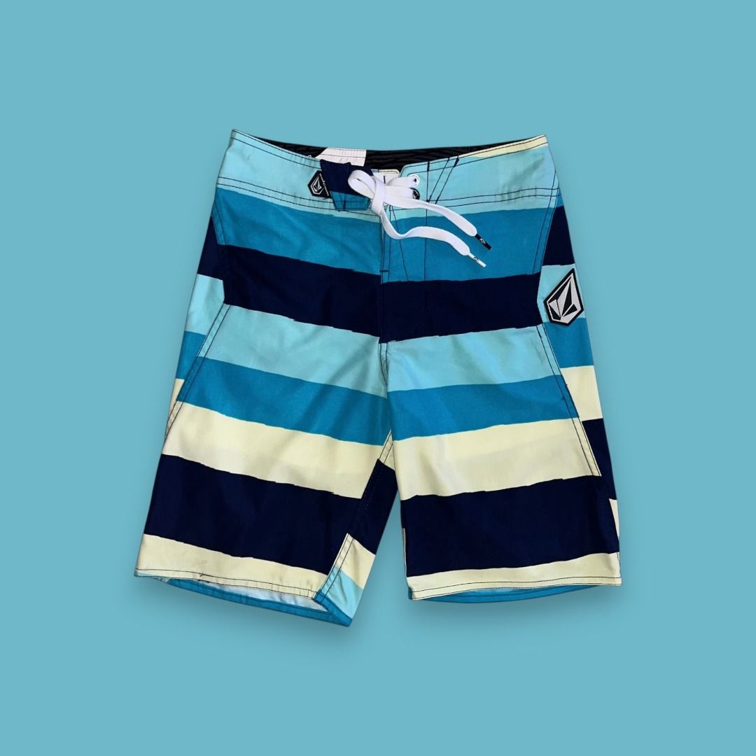 VOLCOM STRIPE BOARD SHORTS (Category: Swim Trunks & Board Shorts) located in Quezon. Submitted by ejay.thrift.clothes (Listing ID 1465826156, Image 1). Description: SMALL 25 X 18 NO ISSUE COLOR RATE: 10/10 AS NEW CONDITION FRESHLY WASHED, IRONED READY TO WEAR # 444.