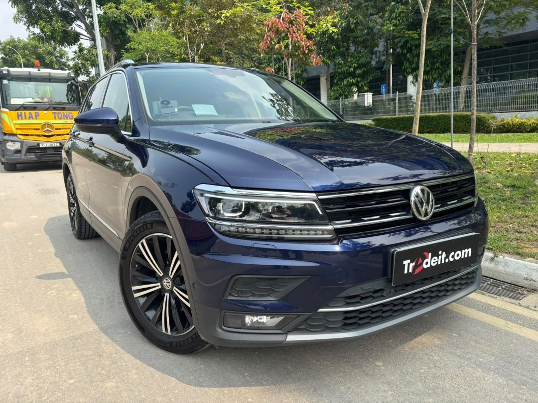 Volkswagen Tiguan Highline Panoramic Roof Auto (Category: Used Cars) located in Singapore. Submitted by tradeit.com (Listing ID 1465786204, Image 1). Description: 🔥 HIGH SPEC TIGUAN HIGHLINE | $60,800! 🔥 🚙 Volkswagen Tiguan 1.4A TSI Highline 💰 Price: $60,800 📅 Registration: 18 Jan 2019 👤 2 Owners 🛣️ Mileage: 119,000 KM 💵 Dereg Value: $31,660 ⚡ 147BHP Turbocharged TSI Looking for a spacious continental SUV without the high running cost? Th