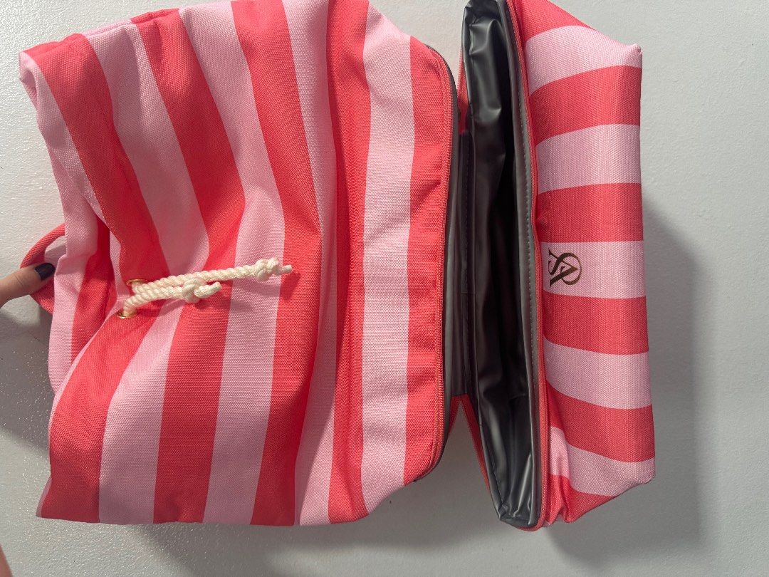 VS BACK PACK (Category: Luxury Bags & Wallets) located in Quezon City. Submitted by prelovedsaleitems (Listing ID 1465899597, Image 1). Description: .