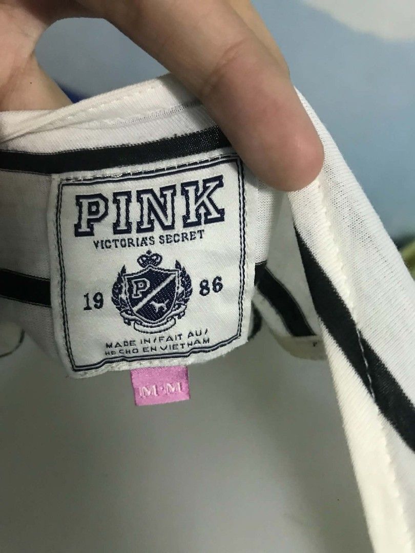 VS PINK (Category: Sleeveless) located in Manila. Submitted by tiffy_thrift (Listing ID 1465762338, Image 2). Description: .