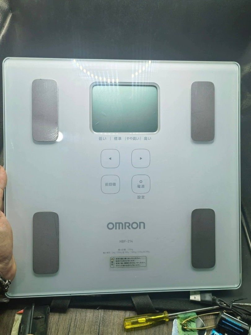 Weighing Scale - Omron (Category: Other Sports Equipment and Supplies) located in Cebu City. Submitted by dudes_villanueva (Listing ID 1465913537, Image 3). Description: Weighing Scale - Omron Body Composition Monitor HBF-214. 📌 Model: HBF-214. 📌 Key Features: Measures body weight, body fat percentage, BMI, skeletal muscle, resting metabolism, visceral fat level, and body age. 📌 Design: Tempered glass top with a slim 28mm thickness and a large