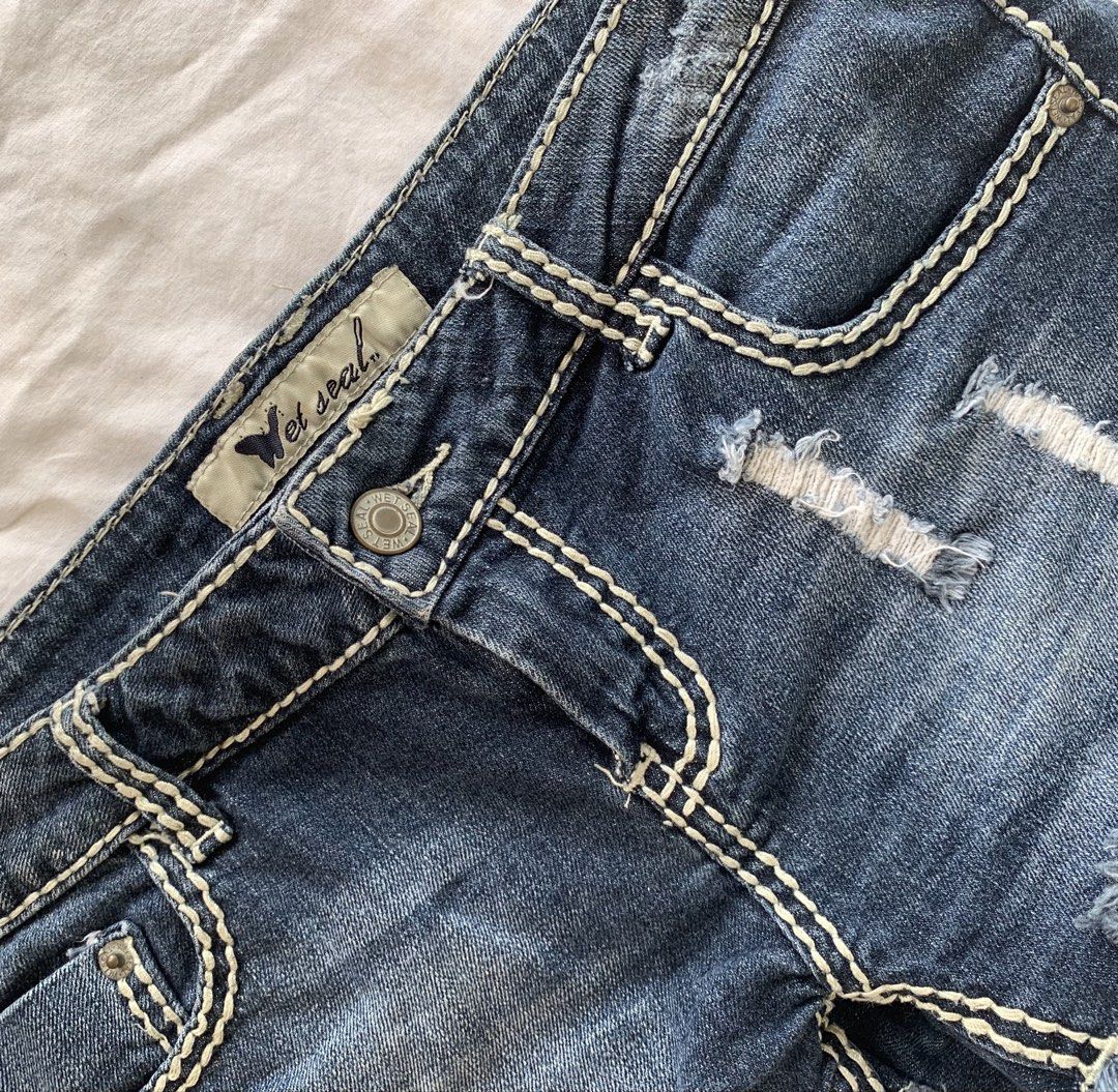Wet Seal Embellished Mini Shorts (Category: Shorts) located in Pagadian. Submitted by primserenity (Listing ID 1465894606, Image 2). Description: .