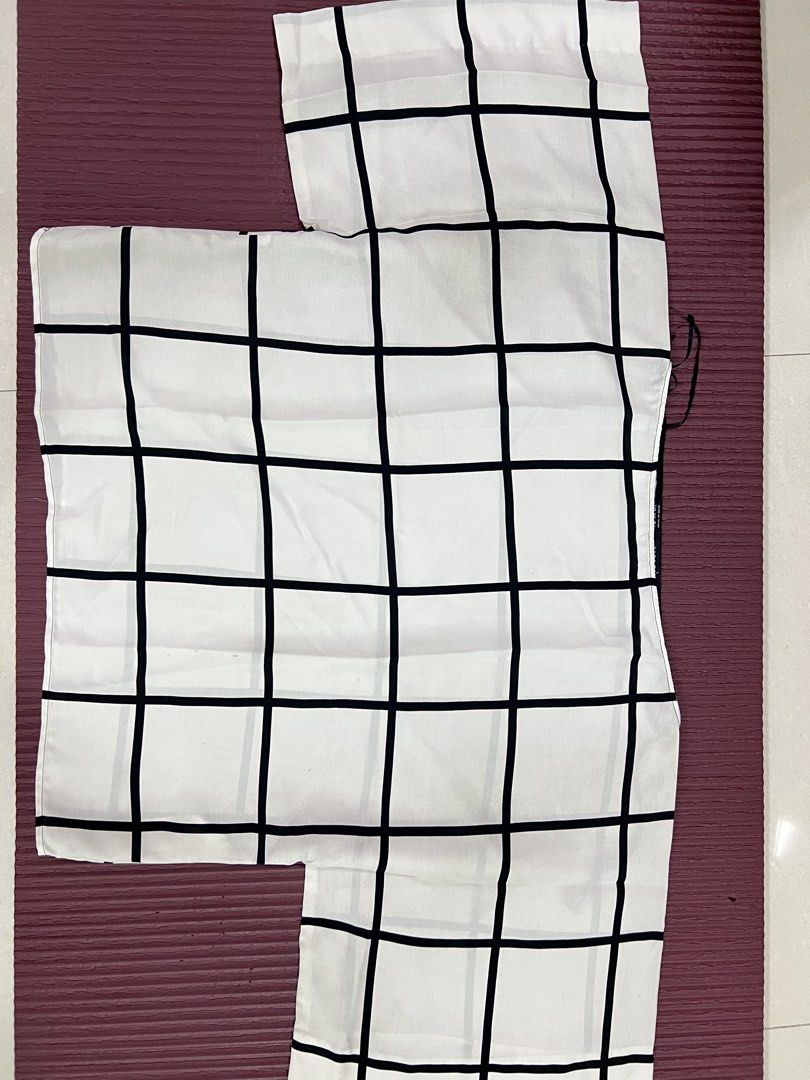 White Black Windowpane Grid Boxy Short Sleeve Top (Category: Shirts) located in Manila. Submitted by imprincessg888 (Listing ID 1465845988, Image 2). Description: - Style: Boxy, loose fit short sleeve top - Pattern: Bold black windowpane check grid - Material: Lightweight and comfortable fabric - Versatility: Easy to match with jeans or skirts - Condition: Brand new / Excellent.