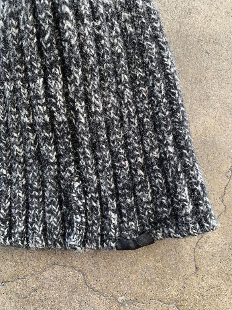 White Chocoolate Grey Black Ribbed Knit Beanie (Category: Hats & Beanies) located in Manila. Submitted by reiyangelow (Listing ID 1465882017, Image 2). Description: "Chocolate" Beanie 'keep it simple' excellent condition .
