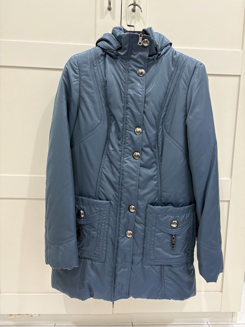 Winter jacket (Category: Coats, Jackets and Outerwear) located in Kuala Lumpur. Submitted by syasha.05 (Listing ID 1465805348, Image 1). Description: .