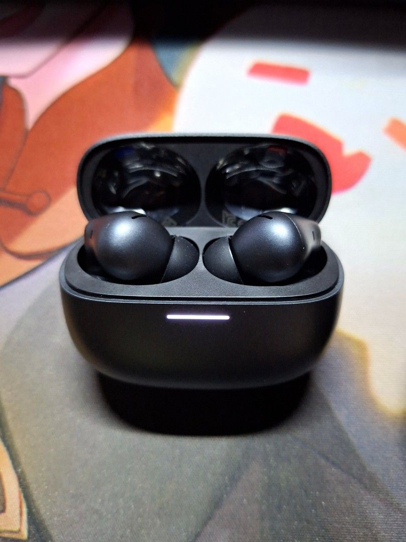 Xiaomi Redmi Buds 8 pro (Category: Earphones) located in Las Pinas. Submitted by kry.sl (Listing ID 1465800894, Image 1). Description: NEGOTIABLE❗️Pass sa swap😅 STILL HAVE WARRANTY AND FREE CASE (Binuksan para itesting lang) Rfs: Change of mind, nag upgrade to soundcore.