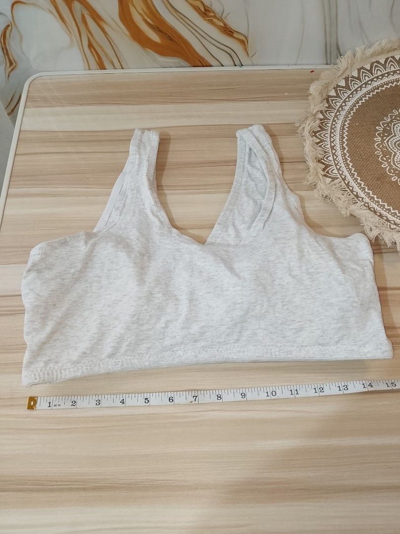 XL GREY COTTON COMFORTABLE BRA PADDED NONWIRE (Category: Undergarments & Loungewear) located in Manila. Submitted by truecrystal-1407 (Listing ID 1465762364, Image 3). Description: .