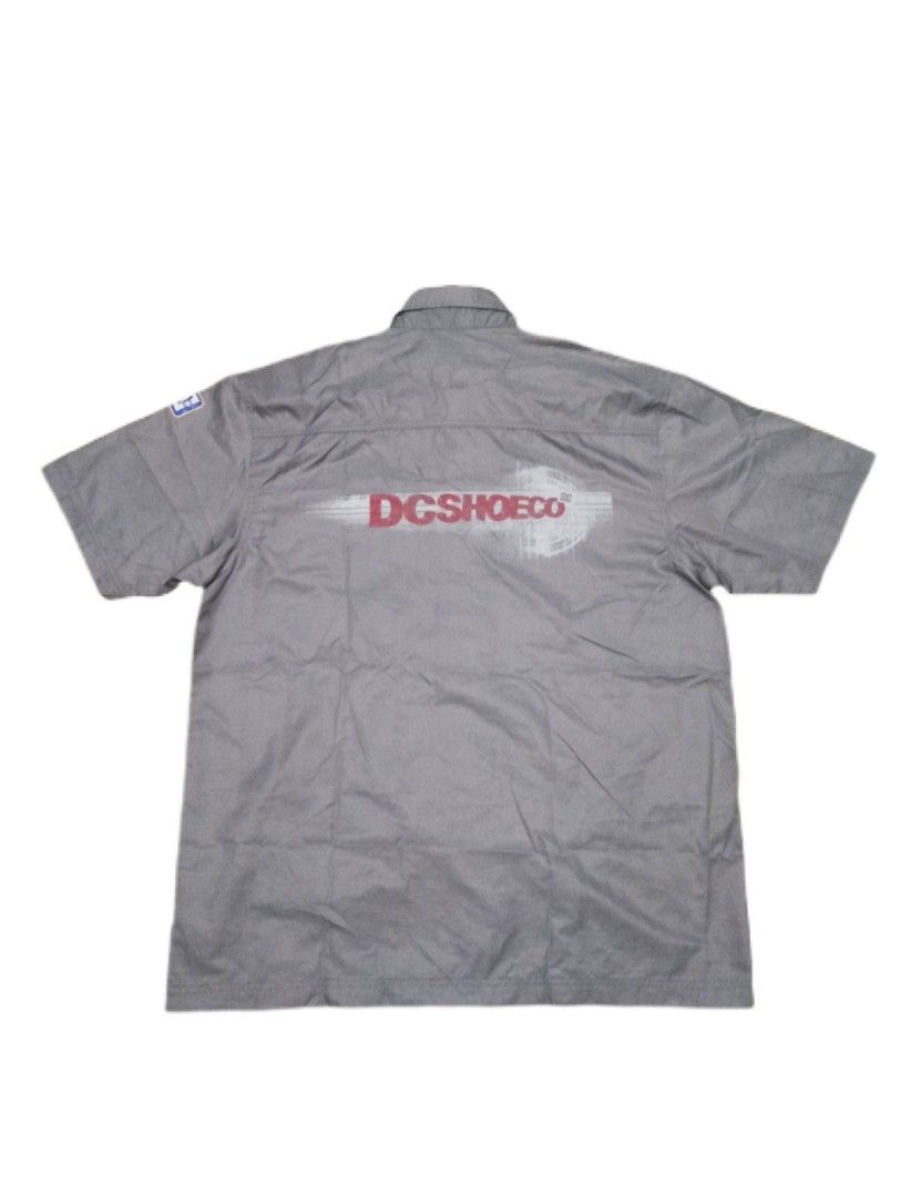 Y2k DcShoeCo USA Button-up Work Shirt (Category: Activewear) located in Manila. Submitted by jaradhiggins24 (Listing ID 1465866197, Image 2). Description: .