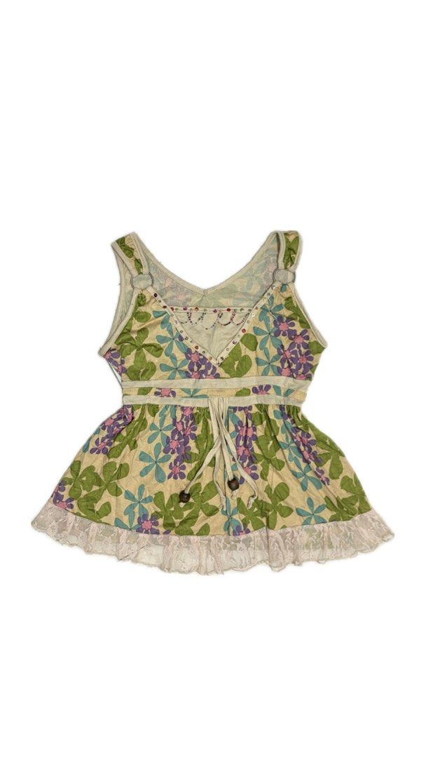 Y2K CAMI TOP (Category: Sleeveless) located in Davao. Submitted by jehadasaluh (Listing ID 1465885237, Image 1). Description: very cute y2k top !! .