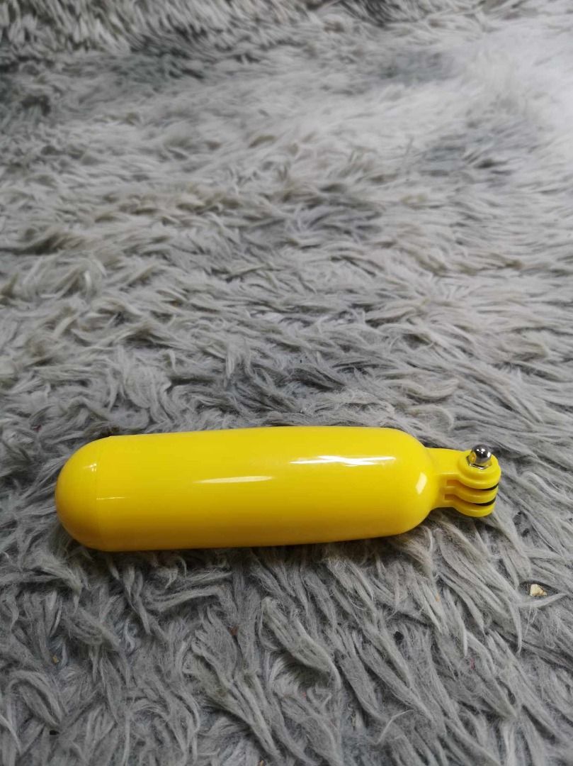 Yellow Floating Hand Grip For Action Camera (Category: Other Photography Accessories) located in Santa Cruz. Submitted by jmy_surplus.2 (Listing ID 1465903838, Image 1). Description: Size ; L - 6 W - 2.1 Color ; Yellow Type ; Hand Grip For Camera Brand ; No brand Material ; Plastic Style ; Floating hand Grip For Action Camera LG 113 JMY 5 Batch #224.