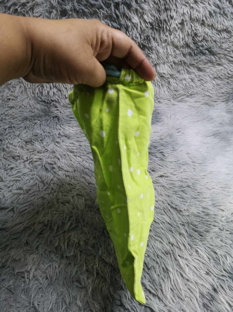Yellow Green Polka Dotted Pouch (Category: Purses & Pouches) located in Santa Cruz. Submitted by jmy_surplus.2 (Listing ID 1465894112, Image 3). Description: Size ; L - 12 W - 8.3 Color ; Yellow green Type ; Pouch Brand ; No brand Material ; Canvas Style ; Polka Dotted Drawstring Pouch LR 129 JMY 5 Batch #224.
