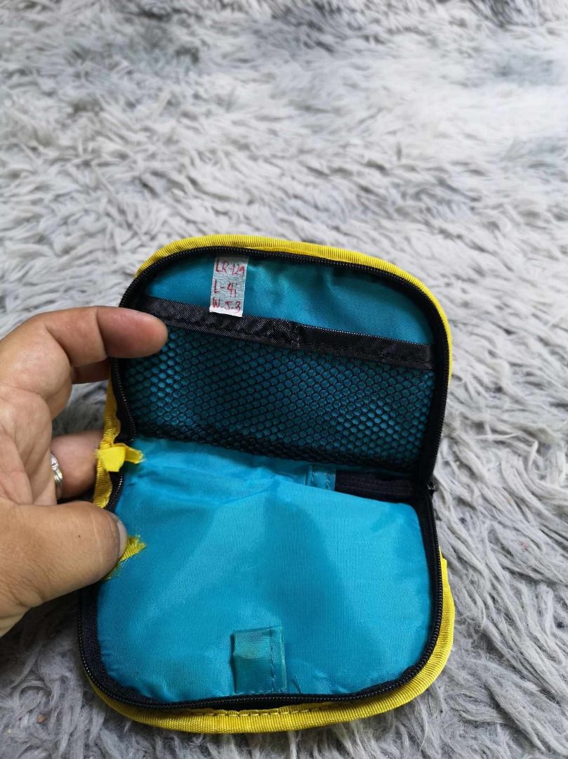 Yellow Zipper Closure With Mesh Pocket Inside Wallet (Category: Wallets & Card holders) located in Santa Cruz. Submitted by jmy_surplus.2 (Listing ID 1465893785, Image 3). Description: Size ; L - 4 W - 5.3 Color ; Yellow Type ; Wallet Brand ; No brand Material ; Nylon Style ; Zip Around Wallet LR 129 JMY 5 Batch #224.