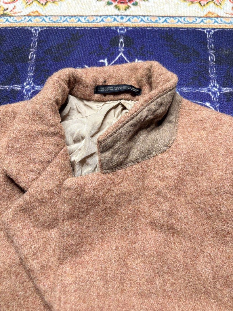 Yohji Yamamoto Wool Blazer (Category: Coats, Jackets and Outerwear) located in Valenzuela. Submitted by telagram (Listing ID 1465888928, Image 3). Description: .