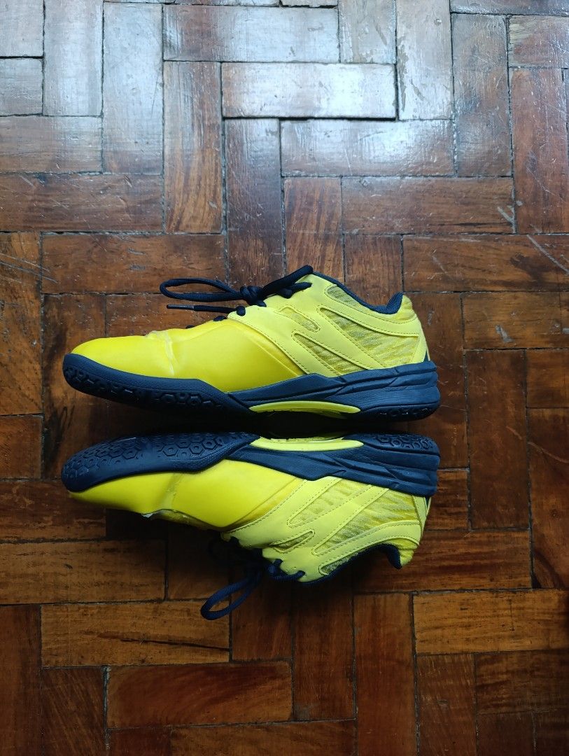 Yonex Power Cushion 57 Yellow Navy (Category: Casual Shoes) located in Manila. Submitted by roccomiguelb (Listing ID 1465801714, Image 3). Description: 100% Authentic Bought in Olympic Village.
