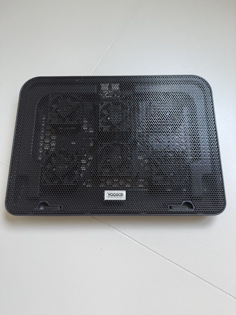 Yoogoo Cooling Pad (Category: Laptops & Notebooks) located in Muntinlupa City. Submitted by themarketday (Listing ID 1465796162, Image 1). Description: Yoogoo Cooling Pad.