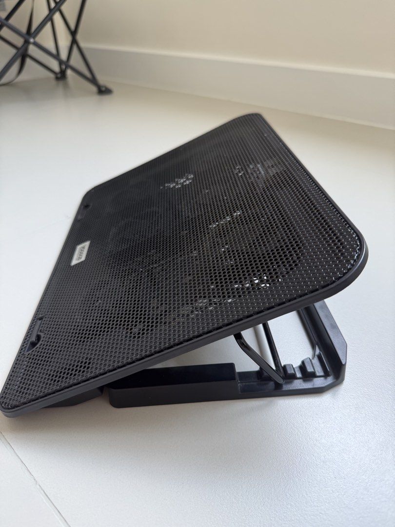 Yoogoo Cooling Pad (Category: Laptops & Notebooks) located in Muntinlupa City. Submitted by themarketday (Listing ID 1465796162, Image 3). Description: Yoogoo Cooling Pad.