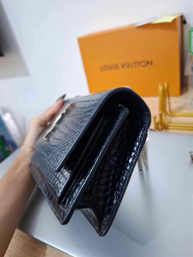 YSL Sunset Mini Crocs w/ box Dustbag Entrupy Booklet (Category: Luxury Bags & Wallets) located in Aguinaldo. Submitted by aira.ph.baguio (Listing ID 1465765937, Image 3). Description: ✨ SAINT LAURENT YSL SUNSET MINI — CROCS | ₱30,000 Authentic Saint Laurent YSL Sunset Mini – Crocs, with chain strap and signature YSL hardware. 🖤 🔎 Entrupy Certified 📦 Includes box, dust bag, & booklet ⚠️ Condition: Pre-loved. Has a small blue mark/spot on the ex