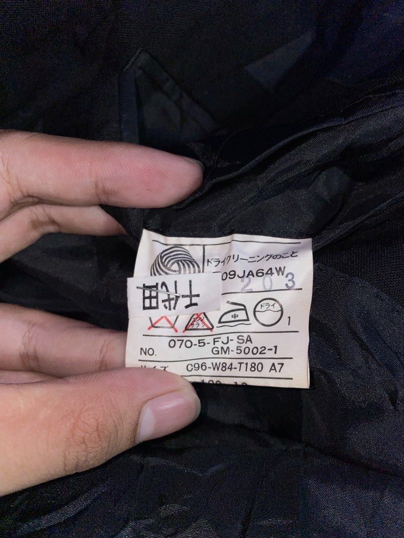 Yves Saint Laurent bespoke suit jacket (Category: Luxury Apparel) located in Cebu City. Submitted by arcane_thrift (Listing ID 1465763844, Image 3). Description: .