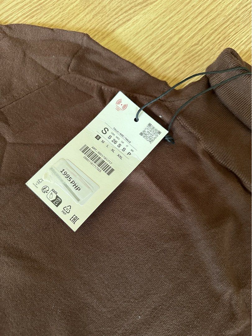 ZARA | Brown Fine Knit Mock Turtleneck Top - Small (Category: Longsleeves) located in Roxas City. Submitted by elliesuite (Listing ID 1465822448, Image 2). Description: Read: LAST PRICE POSTED ‼️ NO WHEN WORN ‼️ NO MEASUREMENTS ‼️ Brand New with Tags Size: Small Soft and stretchable! Perfect for Autumn. Love the material. SF c/o Buyer. (JRS Express ONLY ₱150 - no other courier) No grab/lala (not from the Metro) All sales are final. No REFUND. No 