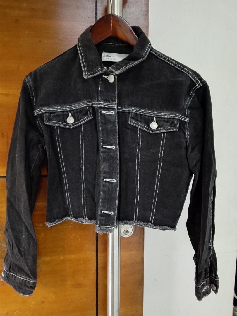 Zara crop denim jacket (Category: Coats, Jackets and Outerwear) located in Quezon City. Submitted by kema2191 (Listing ID 1465809649, Image 2). Description: .