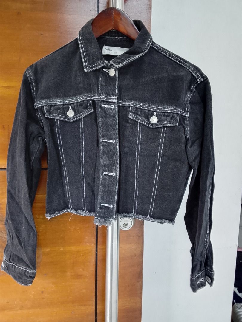 Zara crop denim jacket (Category: Coats, Jackets and Outerwear) located in Quezon City. Submitted by kema2191 (Listing ID 1465809649, Image 1). Description: .