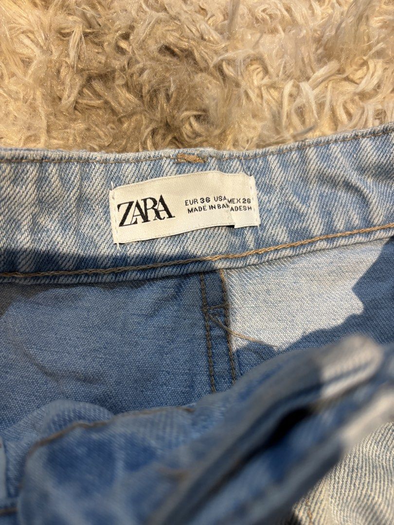 Zara denim short/jorts (Category: Shorts) located in Quezon City. Submitted by swift_kenjie (Listing ID 1465916254, Image 3). Description: 30-31.
