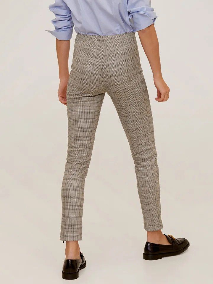 Zara Glen Plaid Trouser Pants (Category: Other Bottoms) located in Naga. Submitted by threadedtreasures (Listing ID 1465833035, Image 3). Description: Good as new! S-M.