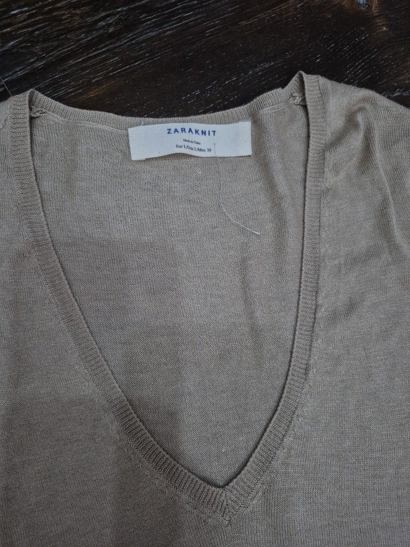 Zara Knit Top (Category: Blouses) located in Santa Cruz. Submitted by deenem (Listing ID 1465798648, Image 3). Description: Large on Tag Bust:18(36) inch Lenght:28 inch.