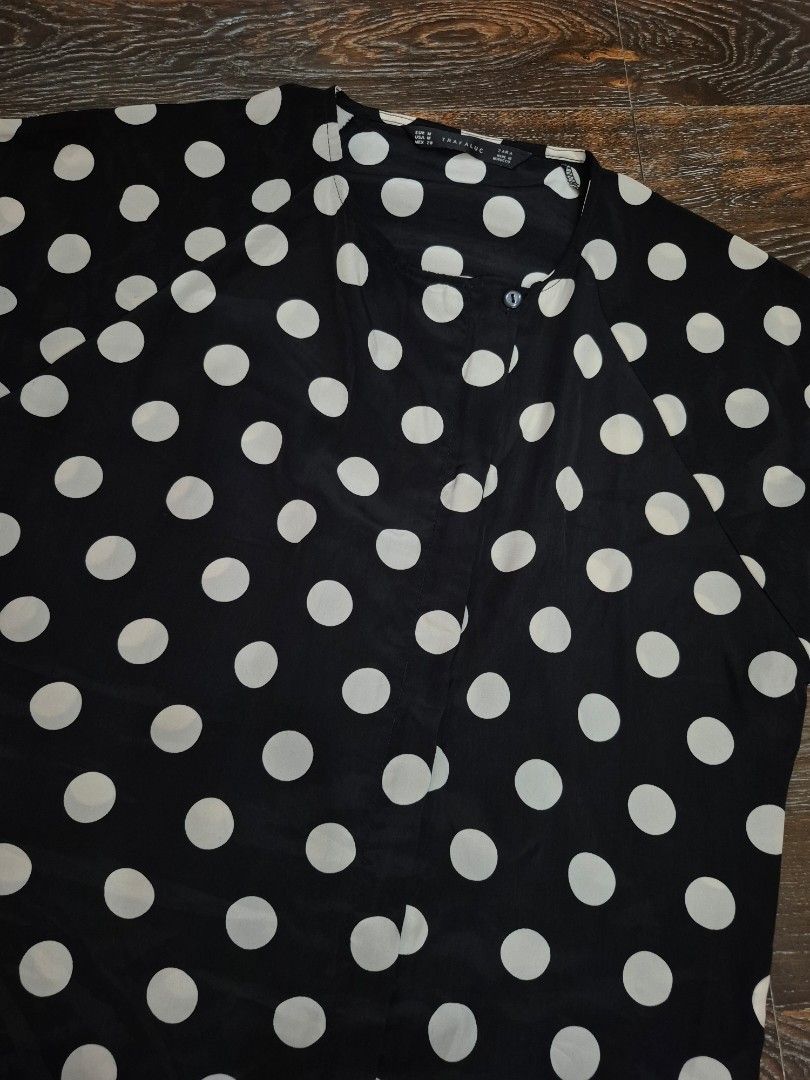 Zara Polka Dot Blouse (Category: Blouses) located in Santa Cruz. Submitted by deenem (Listing ID 1465804083, Image 3). Description: Medium on Tag Bust:19(38) inch Lenght:25 inch.