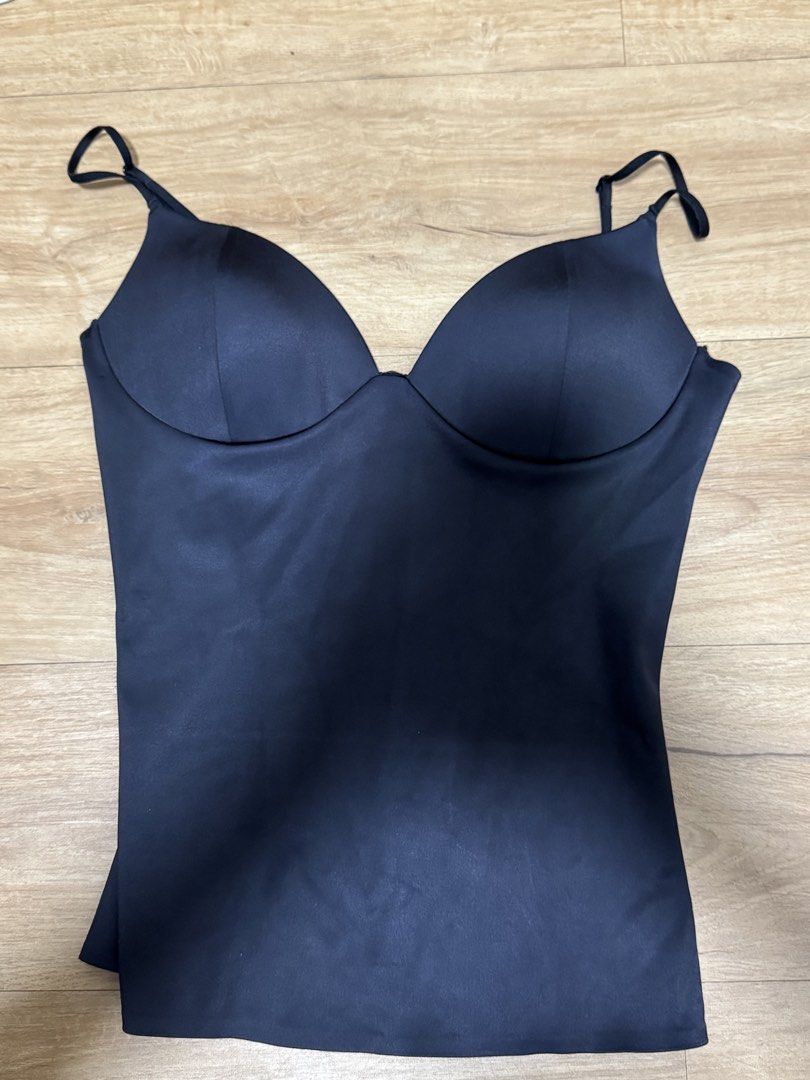 Zara sleeveless top (Category: Sleeveless) located in Manila. Submitted by bookishtati (Listing ID 1465871440, Image 1). Description: Already cut the tag.