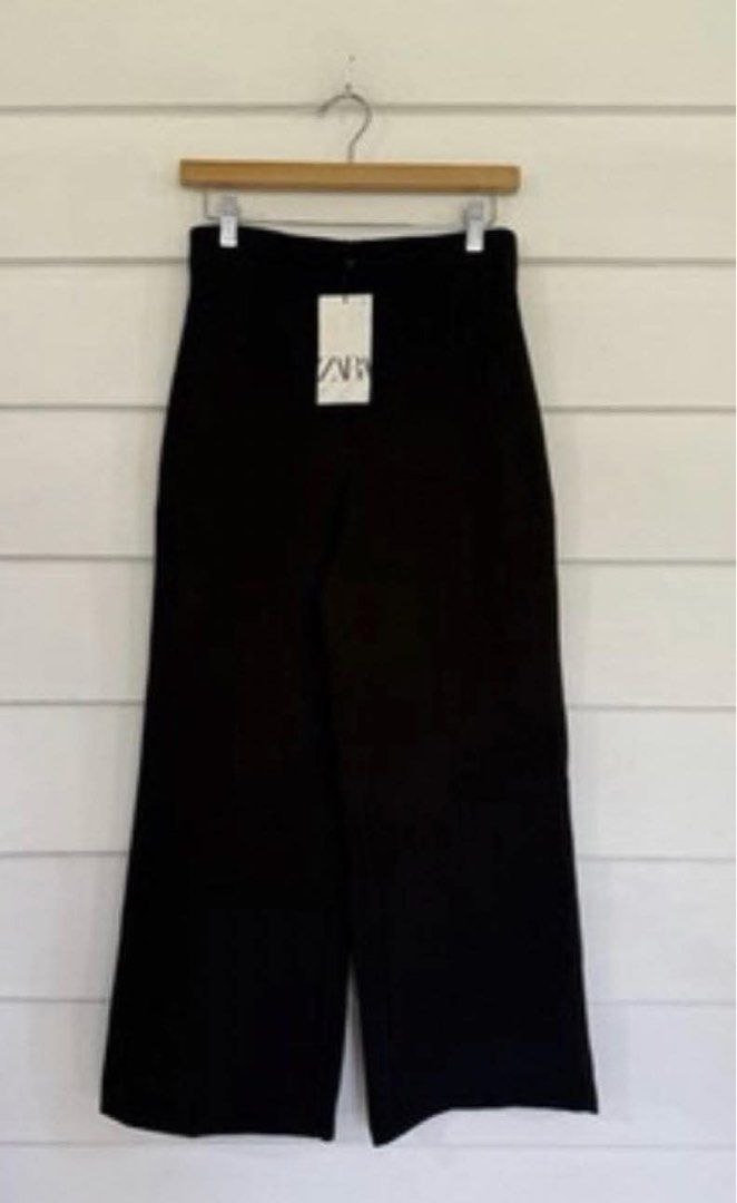 Zara trouser wideleg large (Category: Announcements) located in Manila. Submitted by handpickedcloths (Listing ID 1465805334, Image 1). Description: .