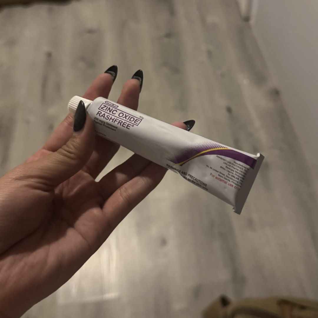 Zinc Oxide Cream (Category: Face Care) located in Angeles City. Submitted by victoriapangilinan (Listing ID 1465892493, Image 1). Description: Used ONCE. .