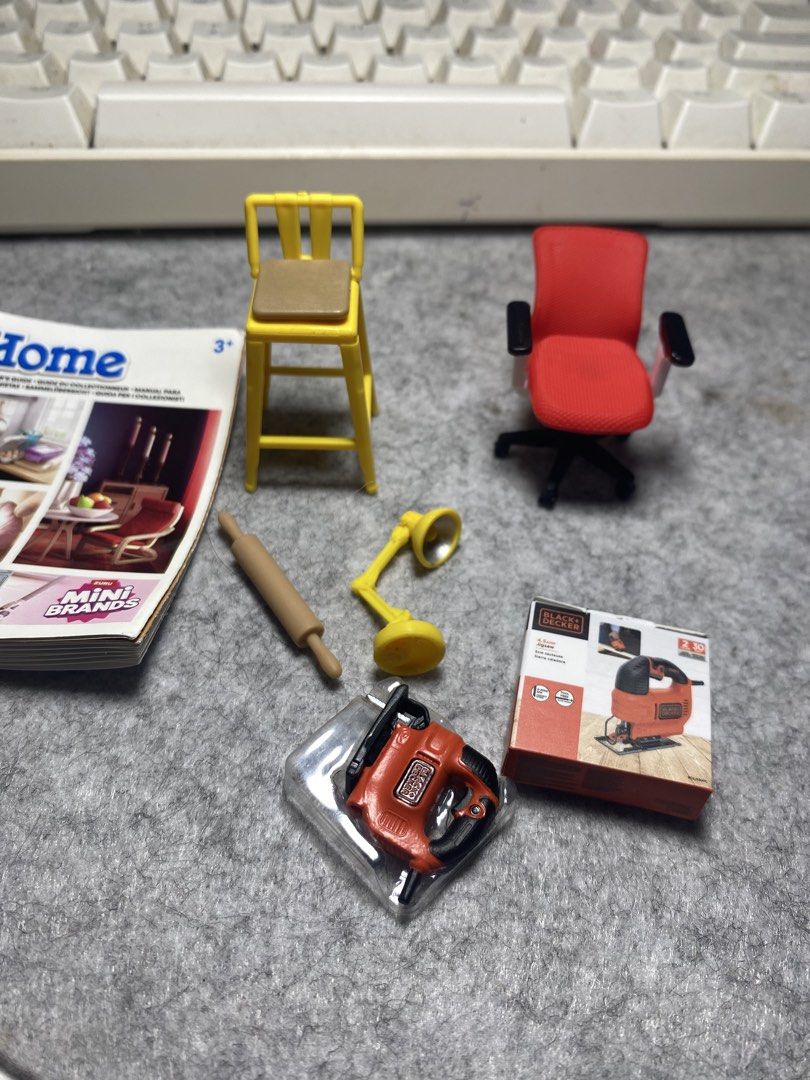 ZURU Mini Brands - Home Collection Set (Category: Designer & Blind Box Toys) located in Cavite. Submitted by hitristan290503 (Listing ID 1465948688, Image 2). Description: ZURU Mini Brands - Home Collection Set 💰 Price: ₱500 Condition: Brand New Reason for Selling: Pulls aren’t prio Details: • What you see is what you get • Defects/issues: none Inclusions: • Packaging, 5 items, and collectors guide PAYMENT: Cash / Online Bank Transfer / GCash / 