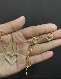 (Category: ) located in . Submitted by cheskhaionlinestore2.0 (Listing ID 1466091972, Image 1). Description: .