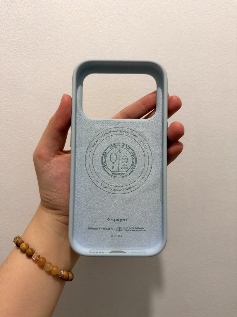 17 pro cases (Category: Cases & Sleeves) located in Manila. Submitted by glaizacast94945 (Listing ID 1465979848, Image 3). Description: For sale 17 pro cases Spigen 1.3k no box Burga - 1.9k with dust bag Both rarely used and in good condition! 🩵.