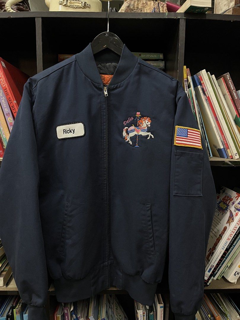 1990s RedKap Bomber Work Jacket Navy Quilted Lined Splash Pocket (Category: Coats, Jackets and Outerwear) located in Baguio. Submitted by feelathome (Listing ID 1466106482, Image 2). Description: 1990s RedKap Bomber Work Jacket Navy Quilted Lined Splash Pocket Tag size: Small Reg Width: 22 Length: 26 Shoulder: 18 Sleeves: 26 Excellent condition 1,075php Free nationwide shipping. Read the description and check all photos carefully before buying. I