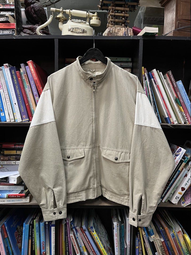 1990s St. John Bay Two-tone Canvas High-neck Work Jacket (Category: Coats, Jackets and Outerwear) located in Baguio. Submitted by feelathome (Listing ID 1466102748, Image 2). Description: 1990s St. John Bay Two-tone Canvas High-neck Work Jacket Tag size: Meduim Width: 23 Length: 26 Shoulder: 22 Sleeves: 24 In pristine condition 1,475php Free nationwide shipping. Read the description and check all photos carefully before buying. If you have any qu