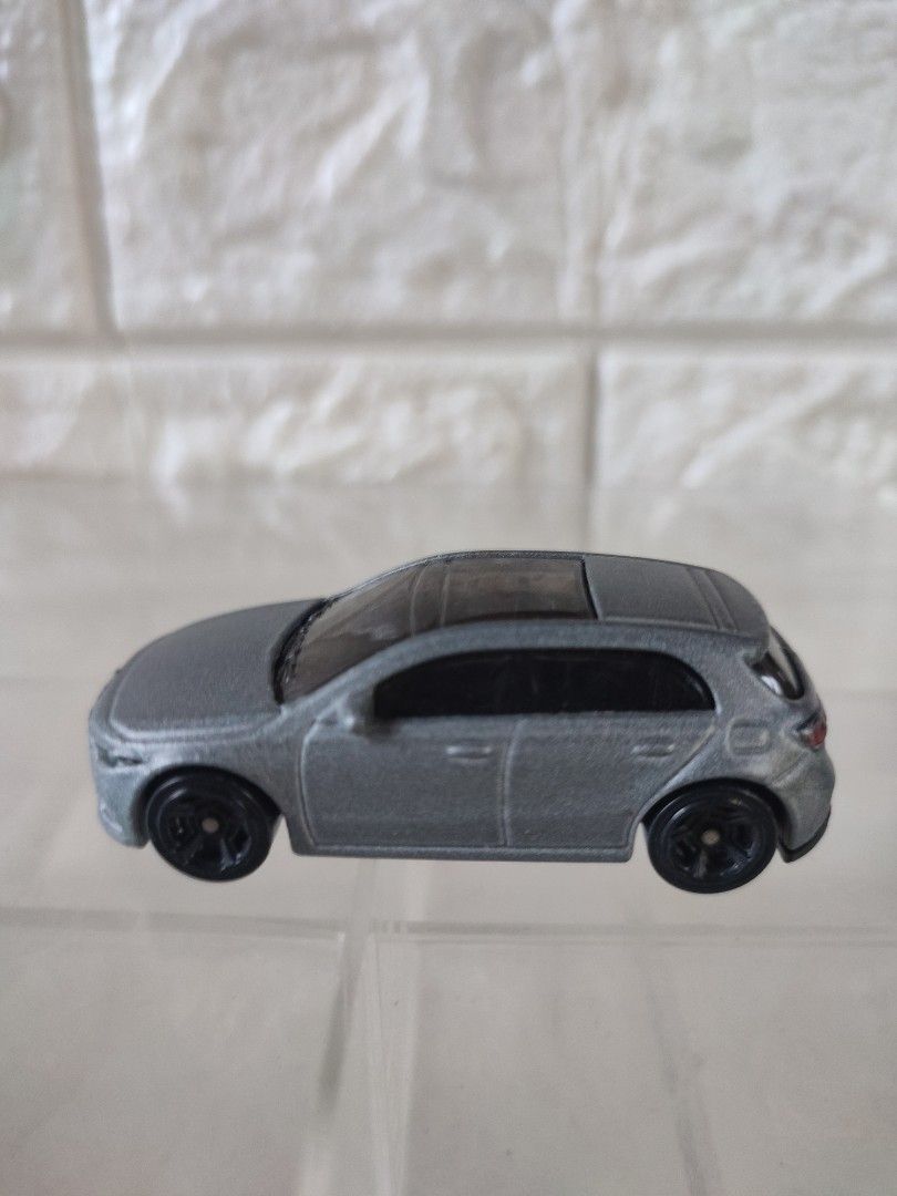 2019 mercedes Benz loose (Category: Vehicle & Diecast Models) located in Narvacan. Submitted by jigger85 (Listing ID 1465963213, Image 1). Description: 94 percent mint condition bought in UK loc. ilocos sur can ship thru JNT or LBC.